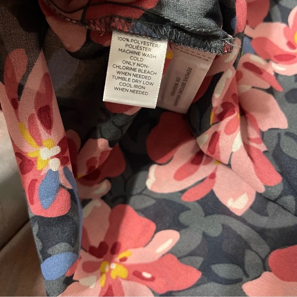 NWT Loft Blouse Women’s Small Petite Floral Work Sleeves Sheer Boat Neck - Picture 6 of 7